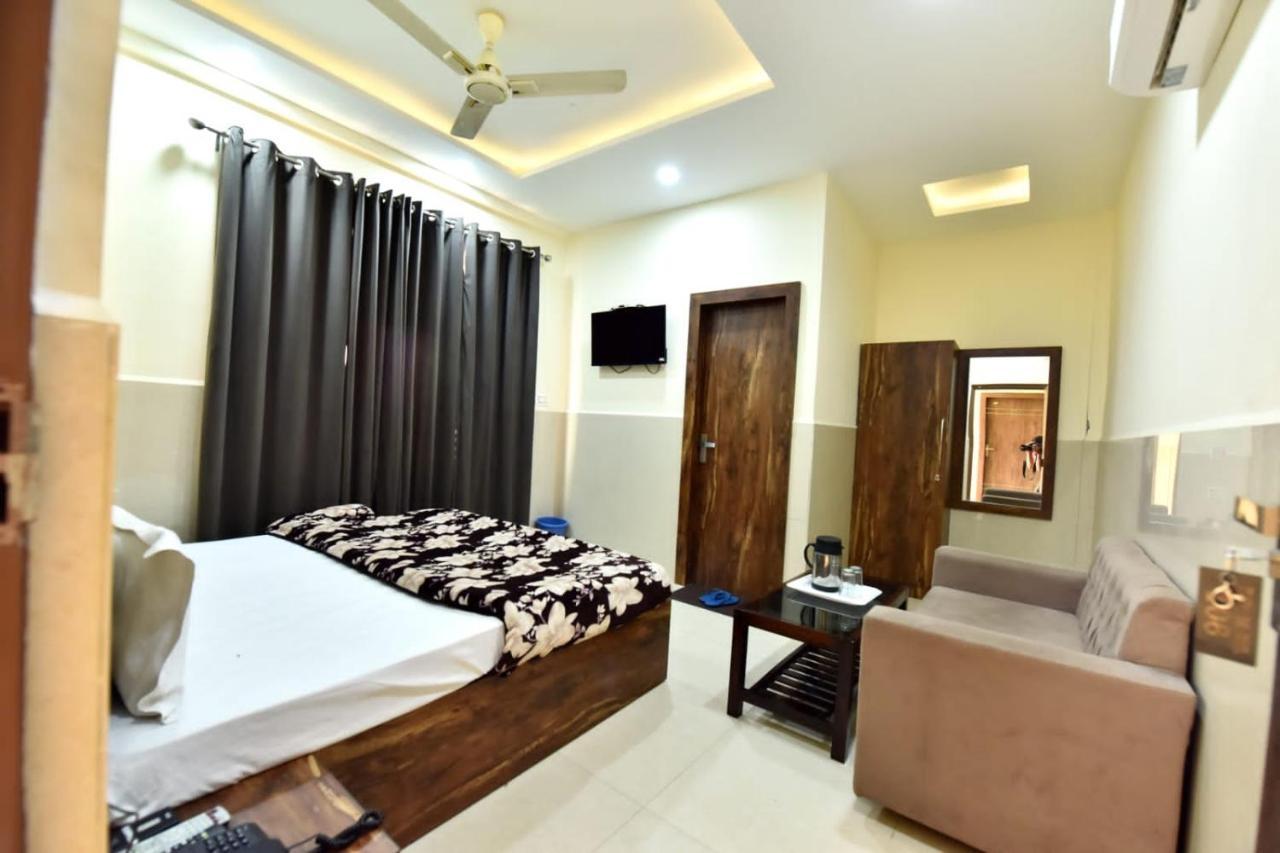 Royal Inn จามมู ภายนอก รูปภาพ