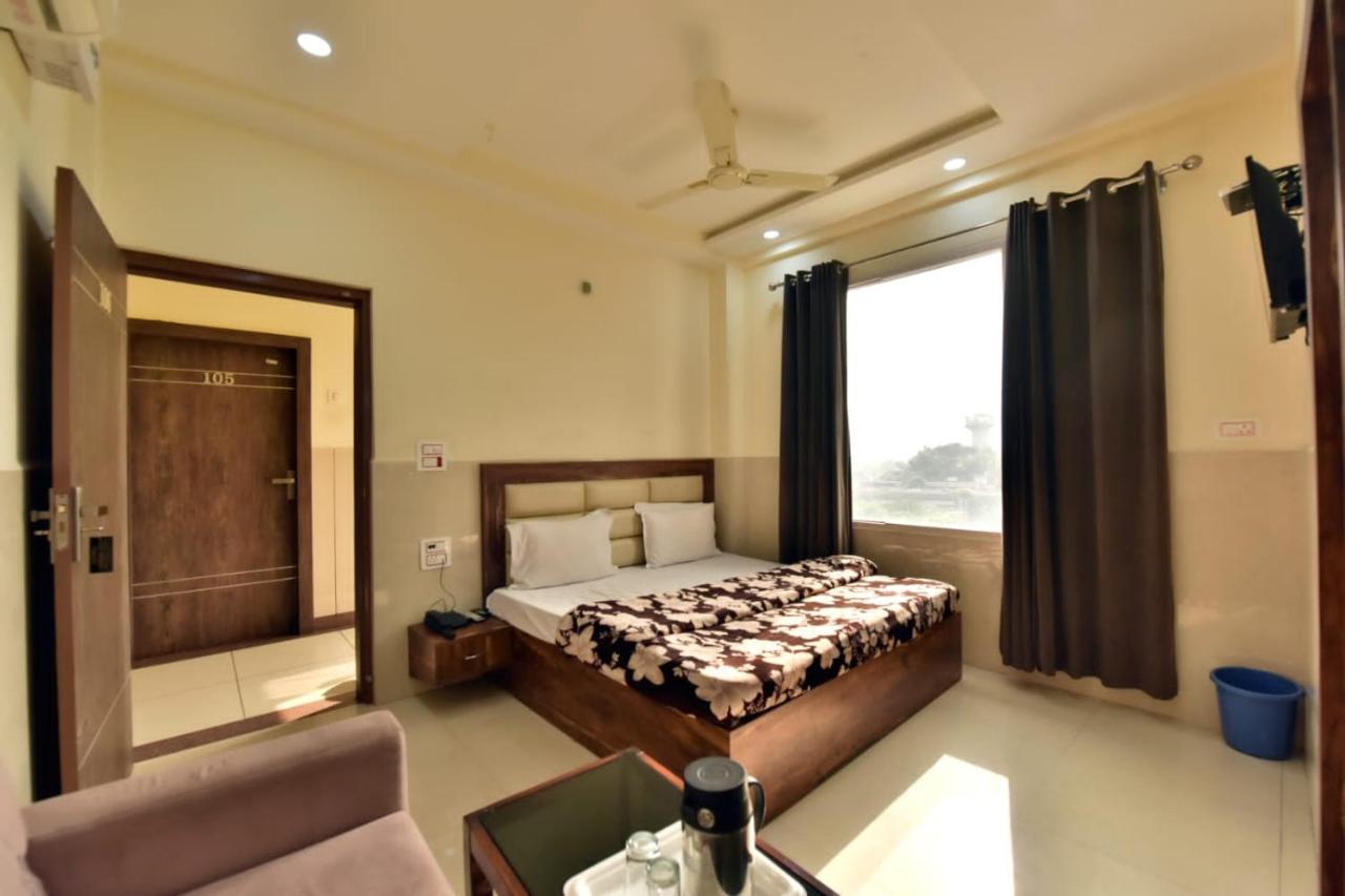 Royal Inn จามมู ภายนอก รูปภาพ