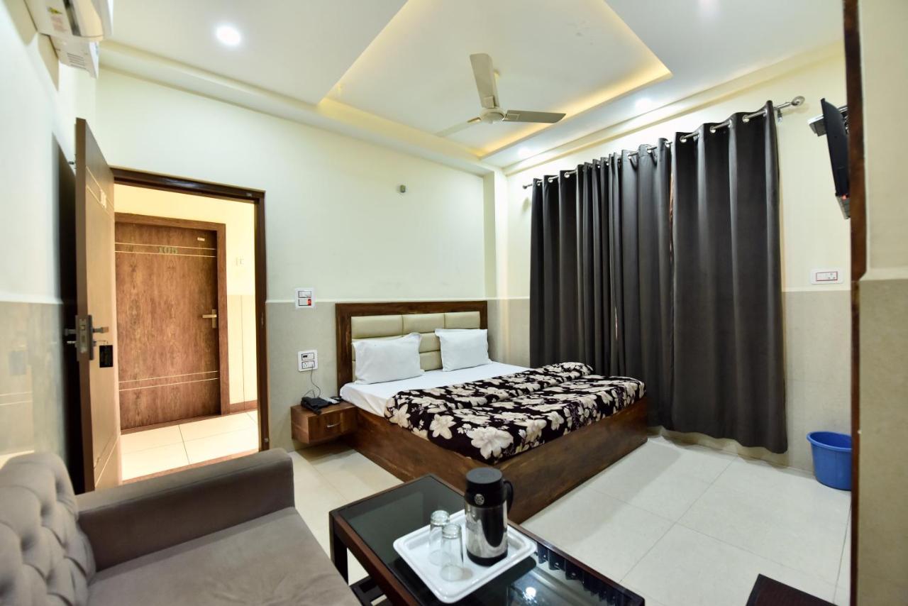 Royal Inn จามมู ภายนอก รูปภาพ
