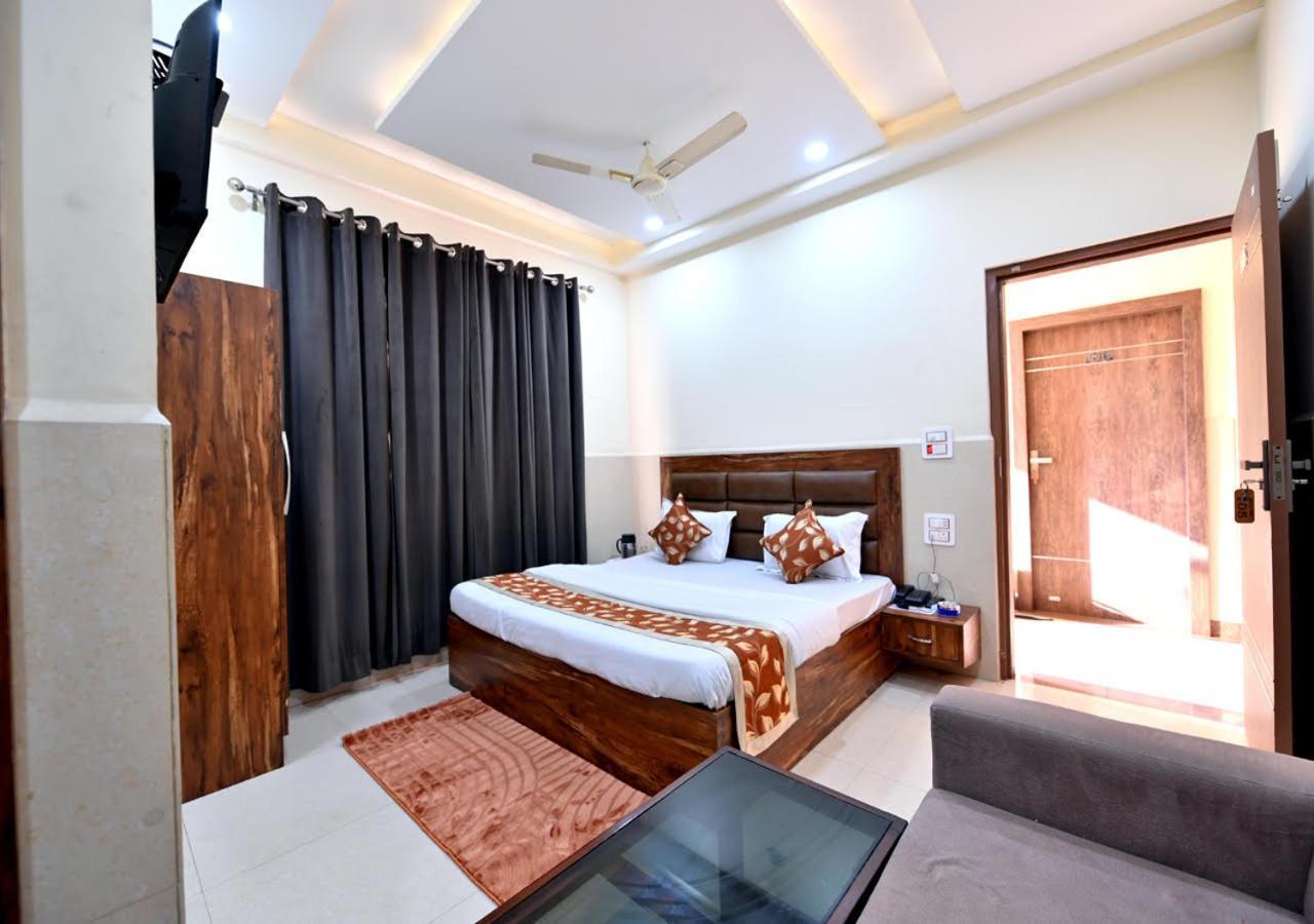 Royal Inn จามมู ภายนอก รูปภาพ